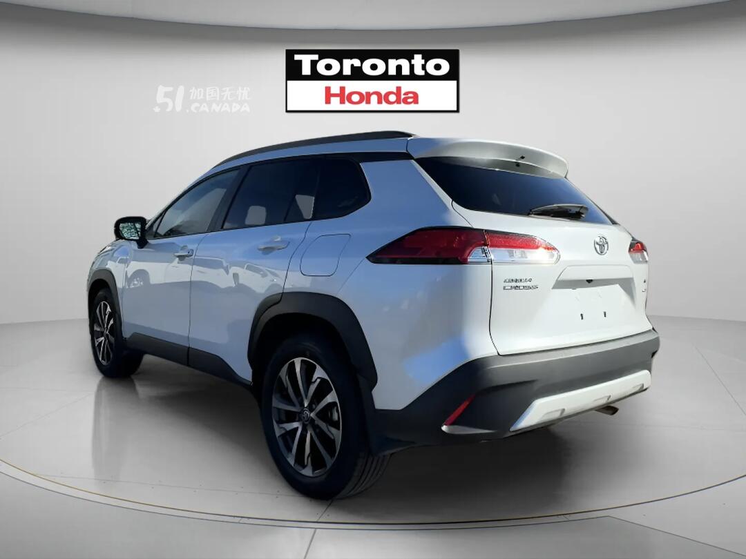 2025 Toyota Corolla view 4