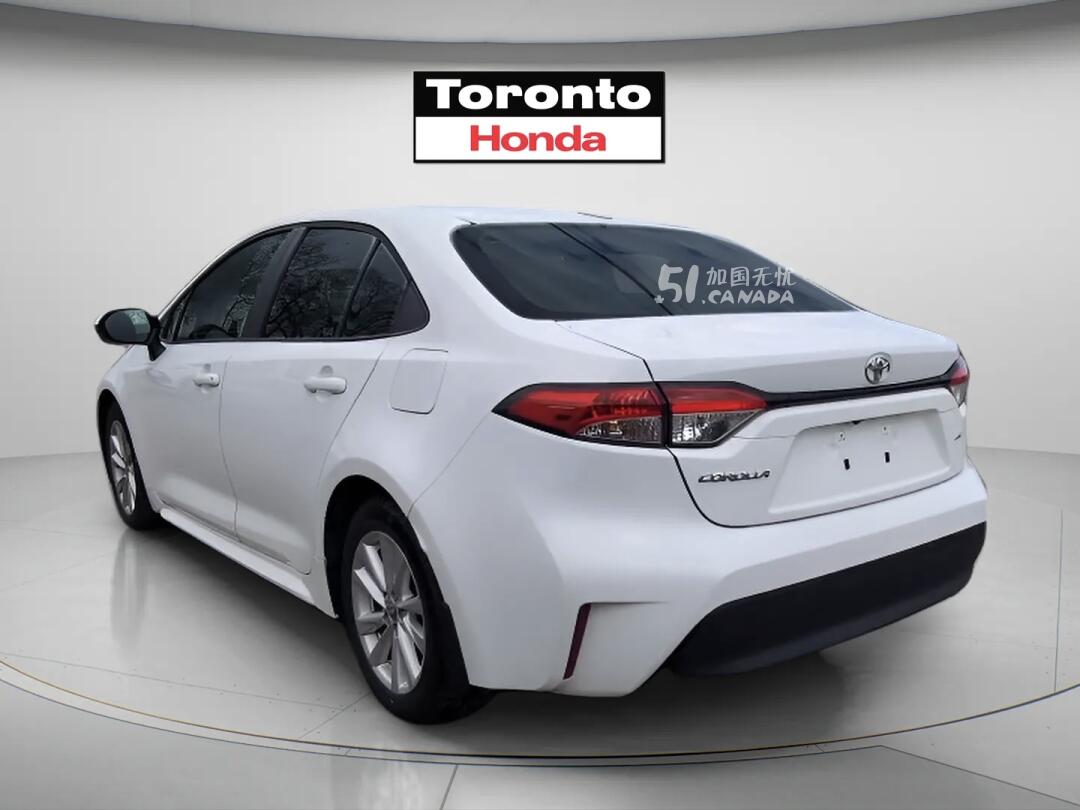 2025 Toyota Corolla view 4