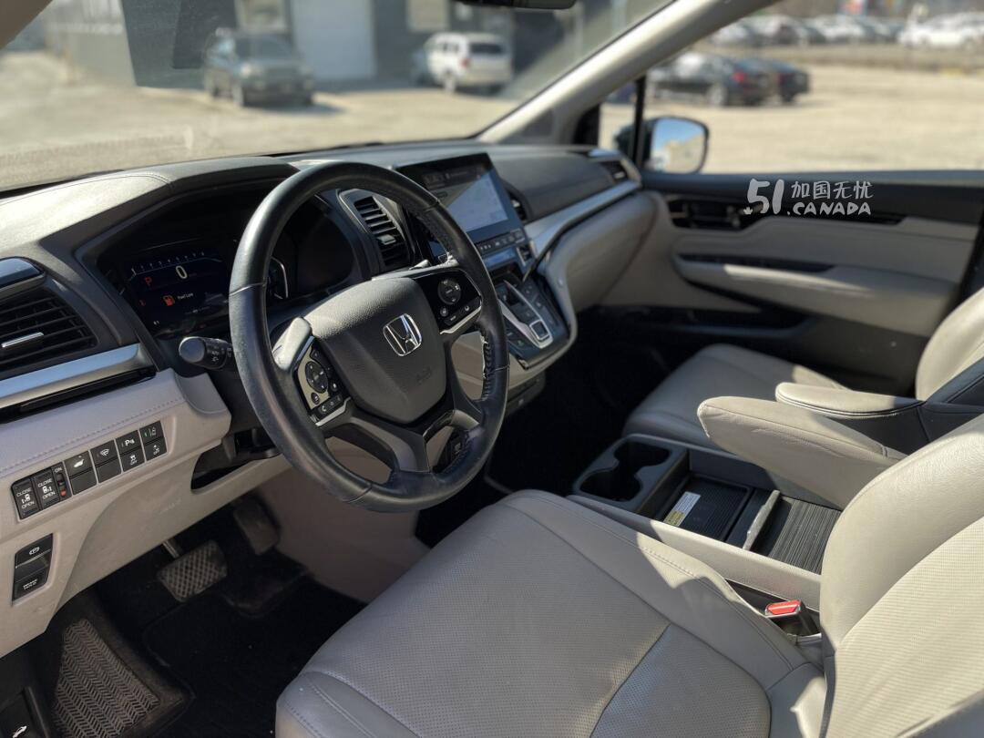 2019 Honda Odyssey view 7