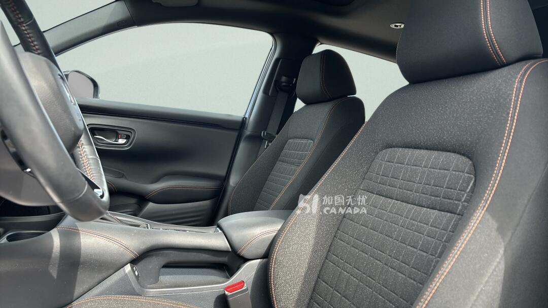 2023 Honda HR-V view 5