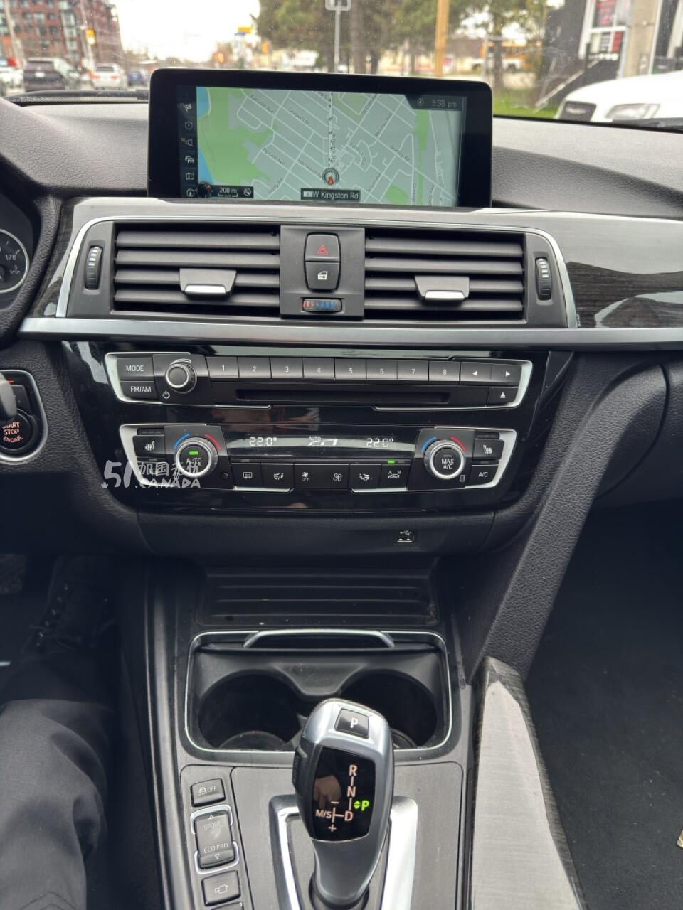 2017 BMW 3 Series view 2