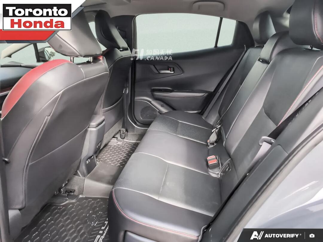 2024 Toyota Prius Prime view 9