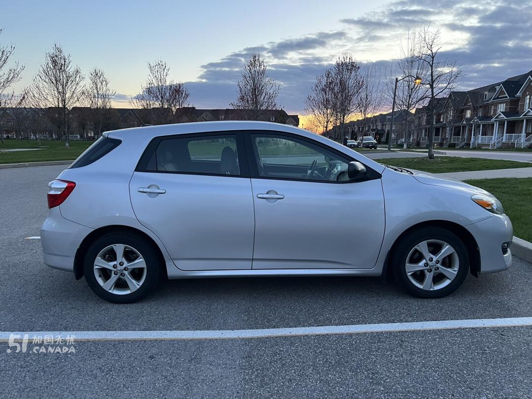 2012 Toyota Matrix view 4
