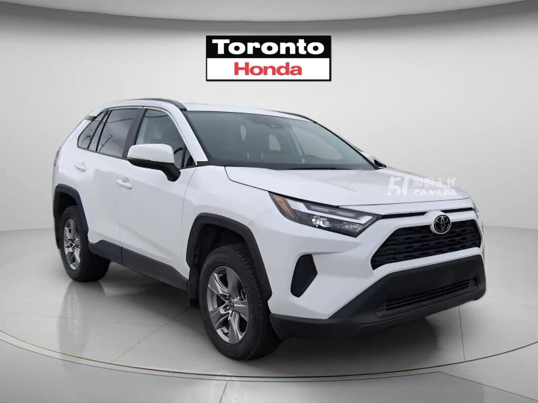 2025 Toyota RAV 4 view 1