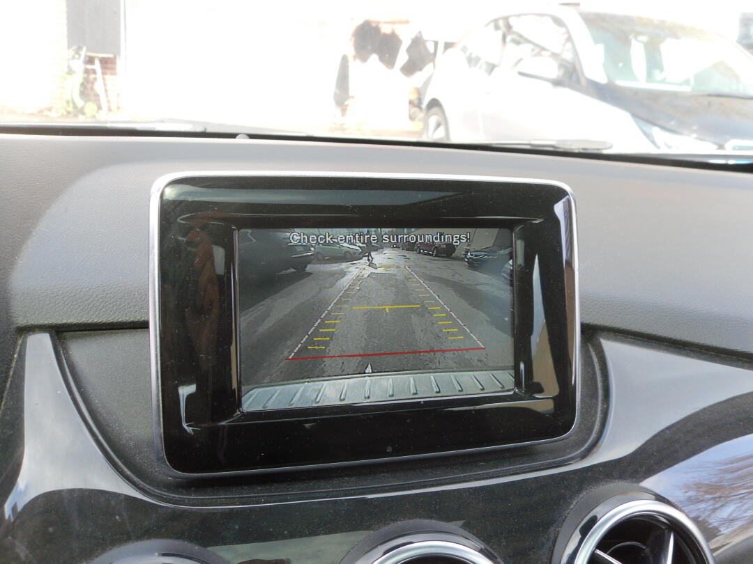 2014 Mercedes-Benz B-Class view 8