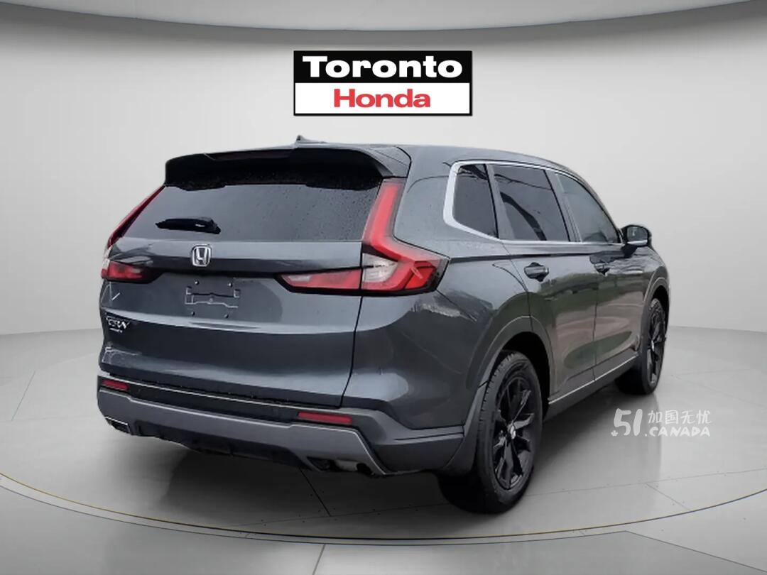 2025 Honda CR-V view 3