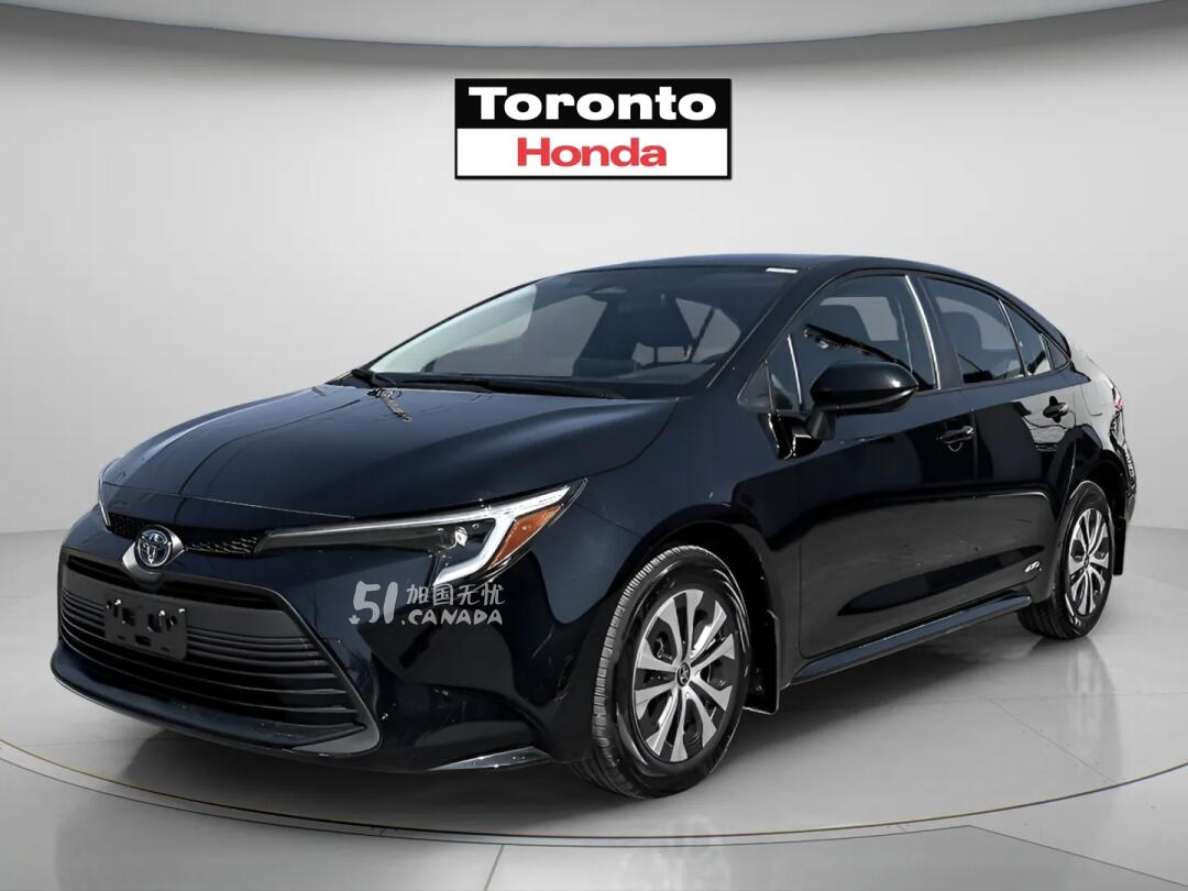 2025 Toyota Corolla view 2