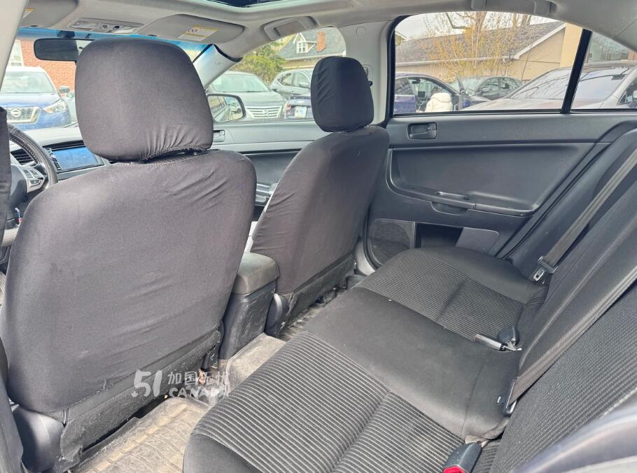 2014 Mitsubishi Lancer view 5