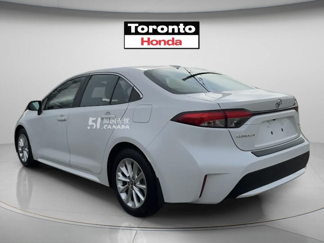 2020 Toyota Corolla view 4