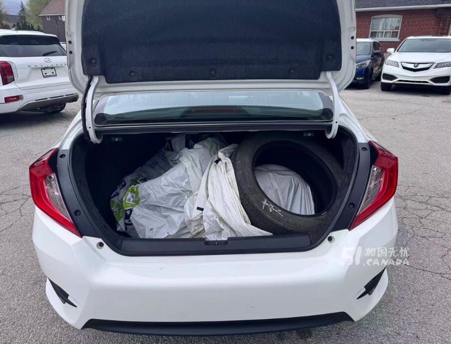 2018 Honda Civic view 6
