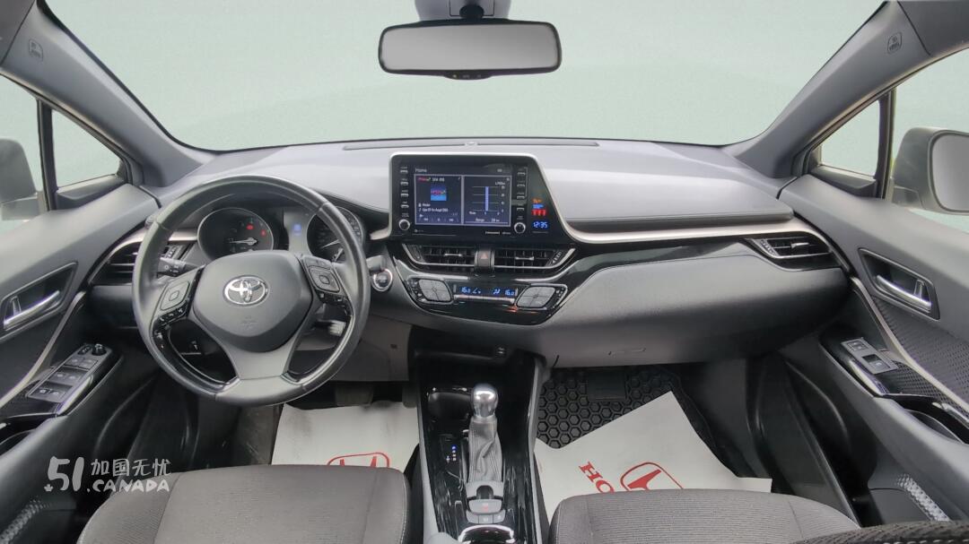 2019 Toyota C-HR view 6