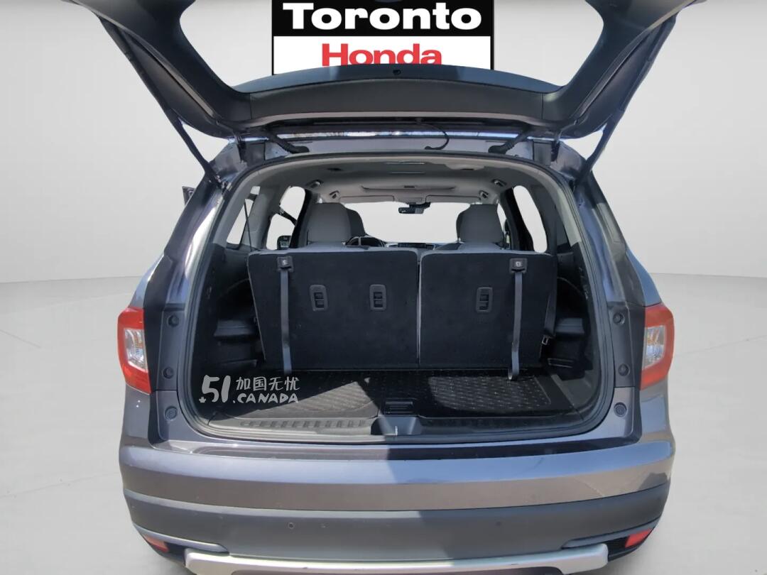2021 Honda Pilot view 9