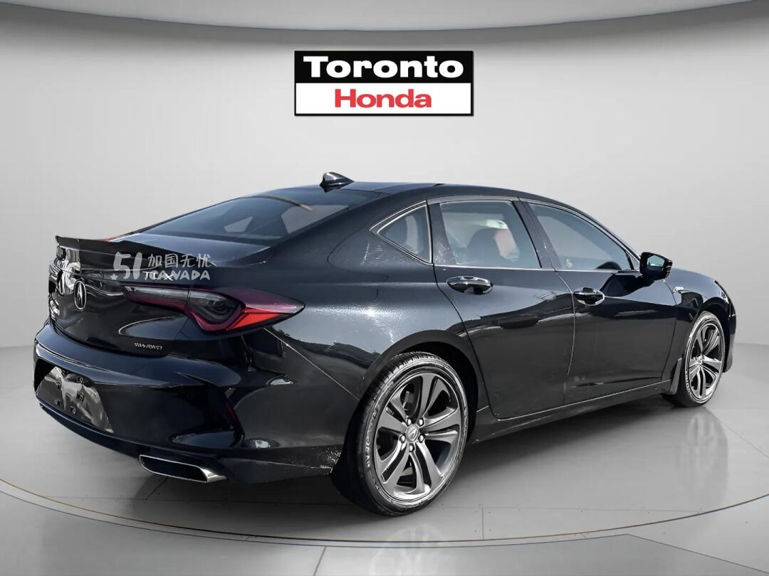 2023 Acura TLX view 4