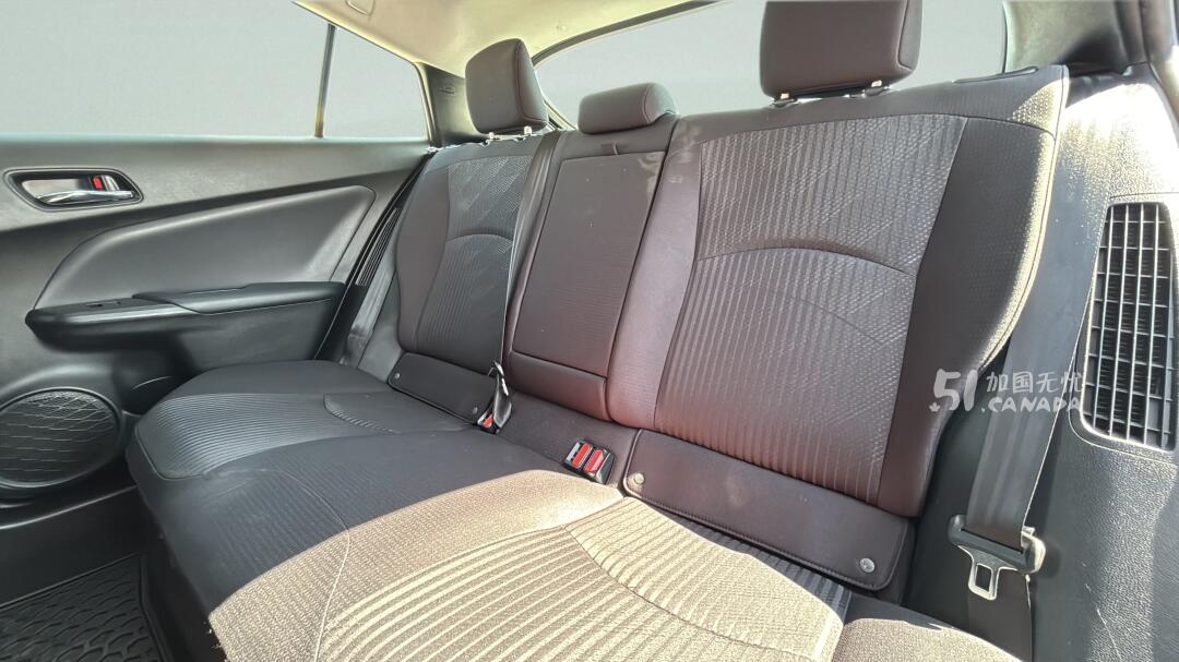 2020 Toyota Prius Prime view 7