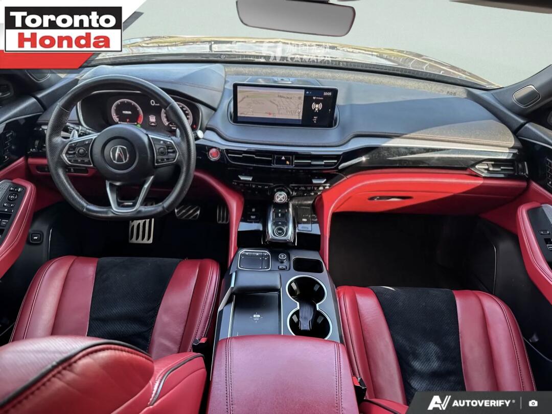 2022 Acura MDX view 6