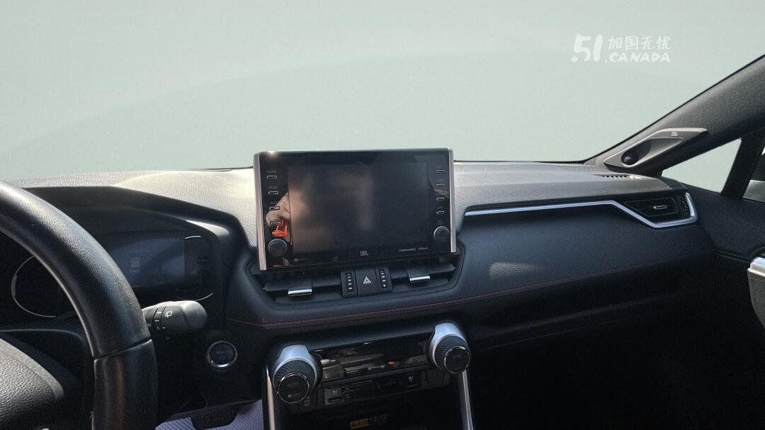 2022 Toyota RAV 4 view 6