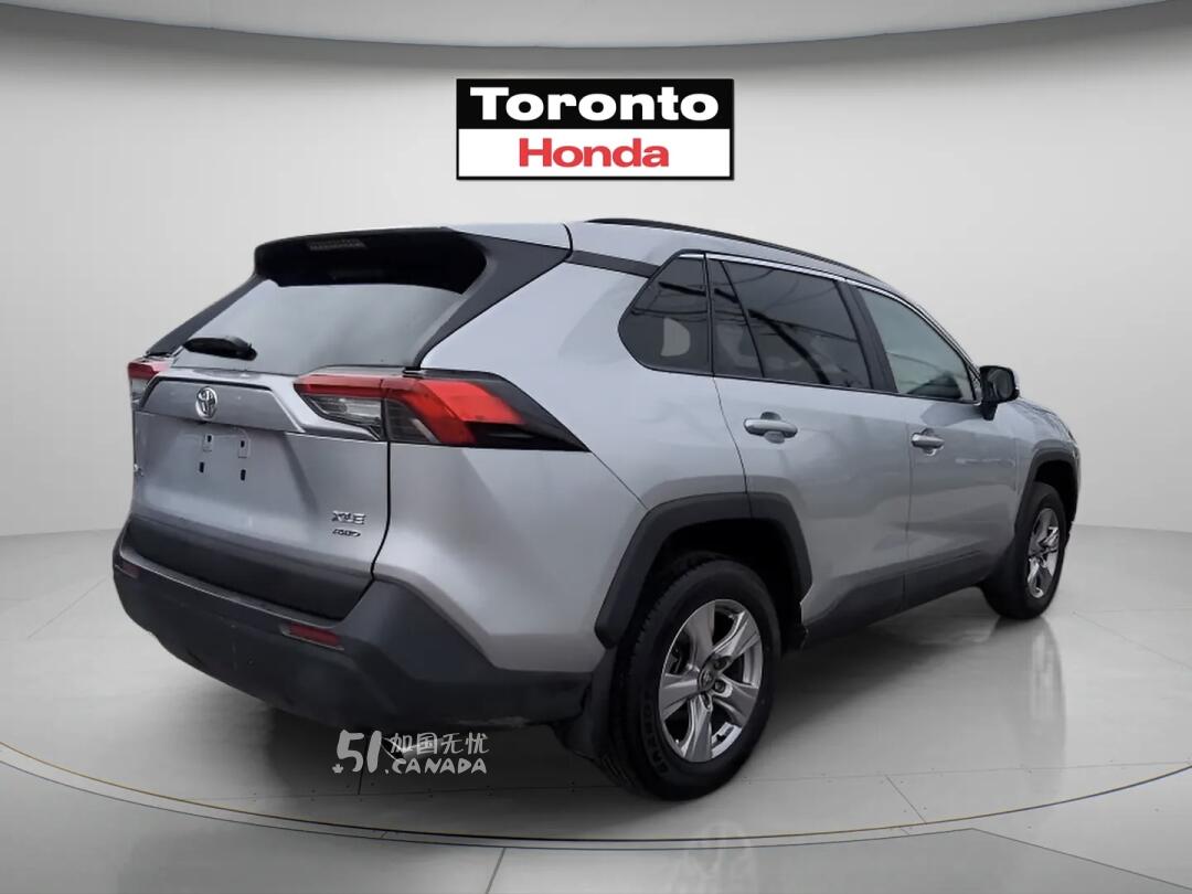 2025 Toyota RAV 4 view 3