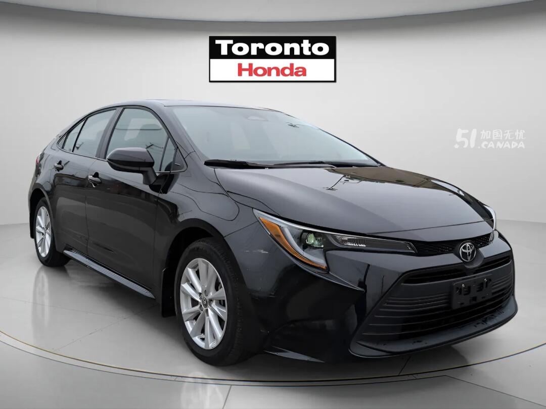 2025 Toyota Corolla view 2