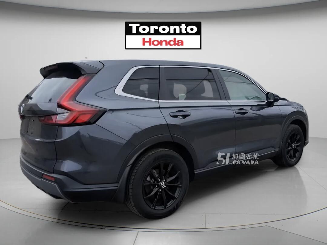 2025 Honda CR-V view 3