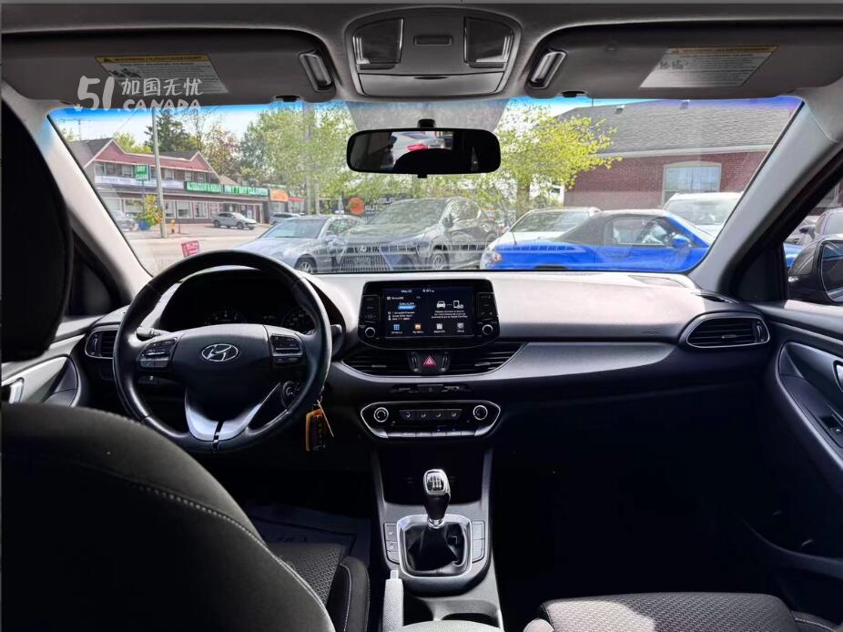 2018 Hyundai Elantra view 9
