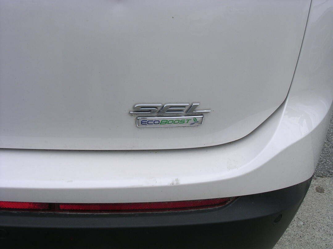 2015 Ford Edge view 4