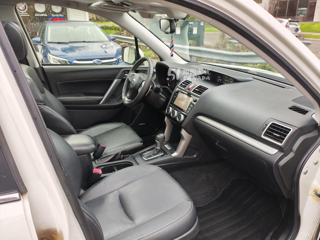 2016 Subaru Forester view 5