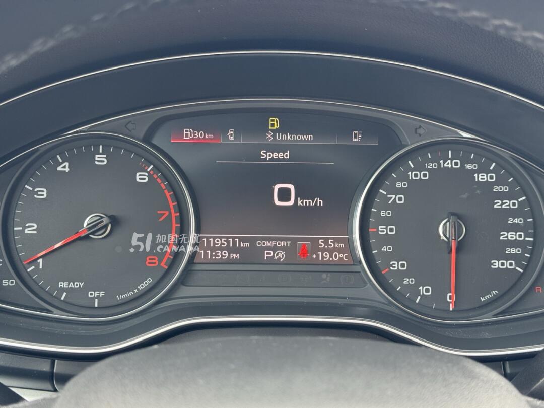 2021 Audi Q5 view 2
