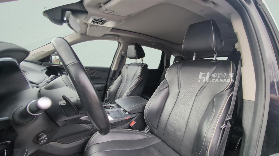 2022 Acura MDX view 7