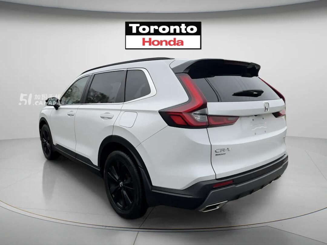 2024 Honda CR-V view 4