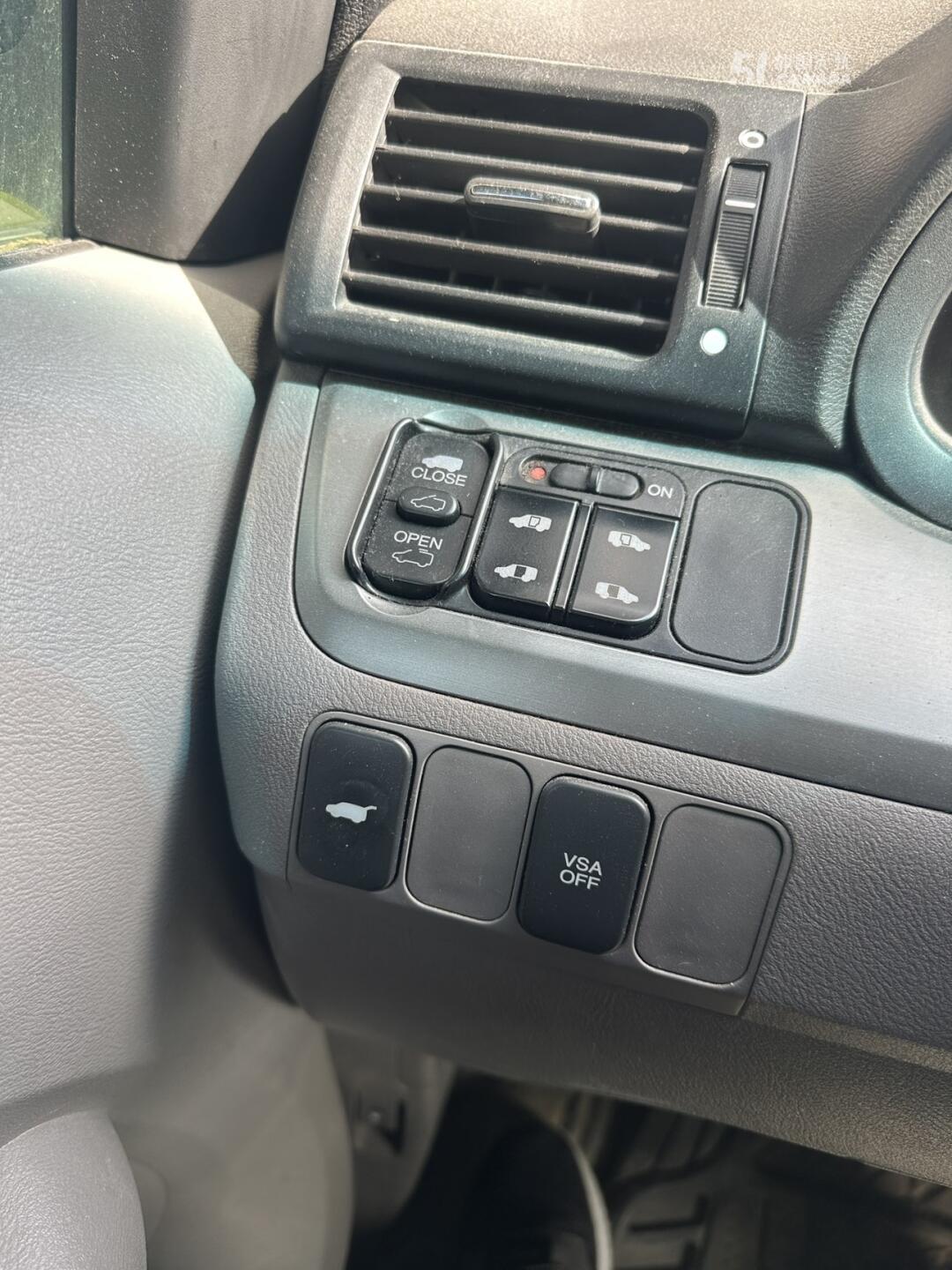 2010 Honda Odyssey view 10