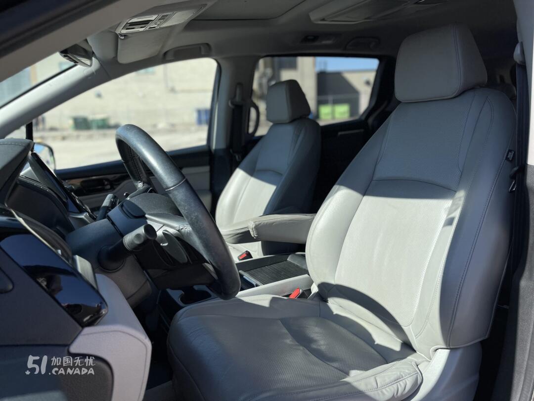2019 Honda Odyssey view 8