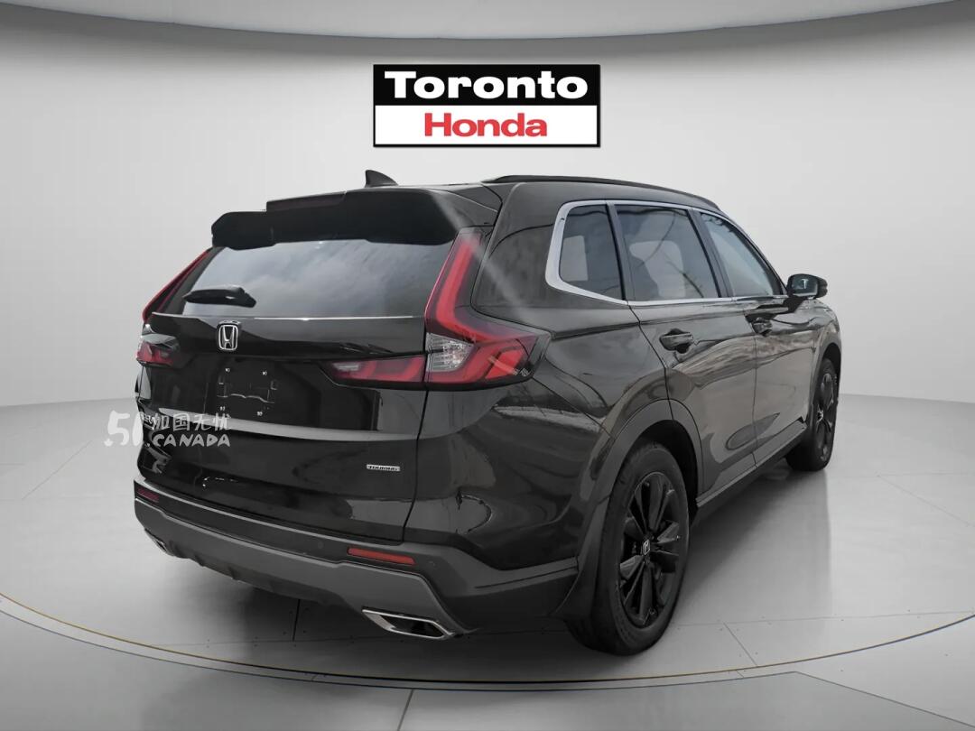 2025 Honda CR-V view 3