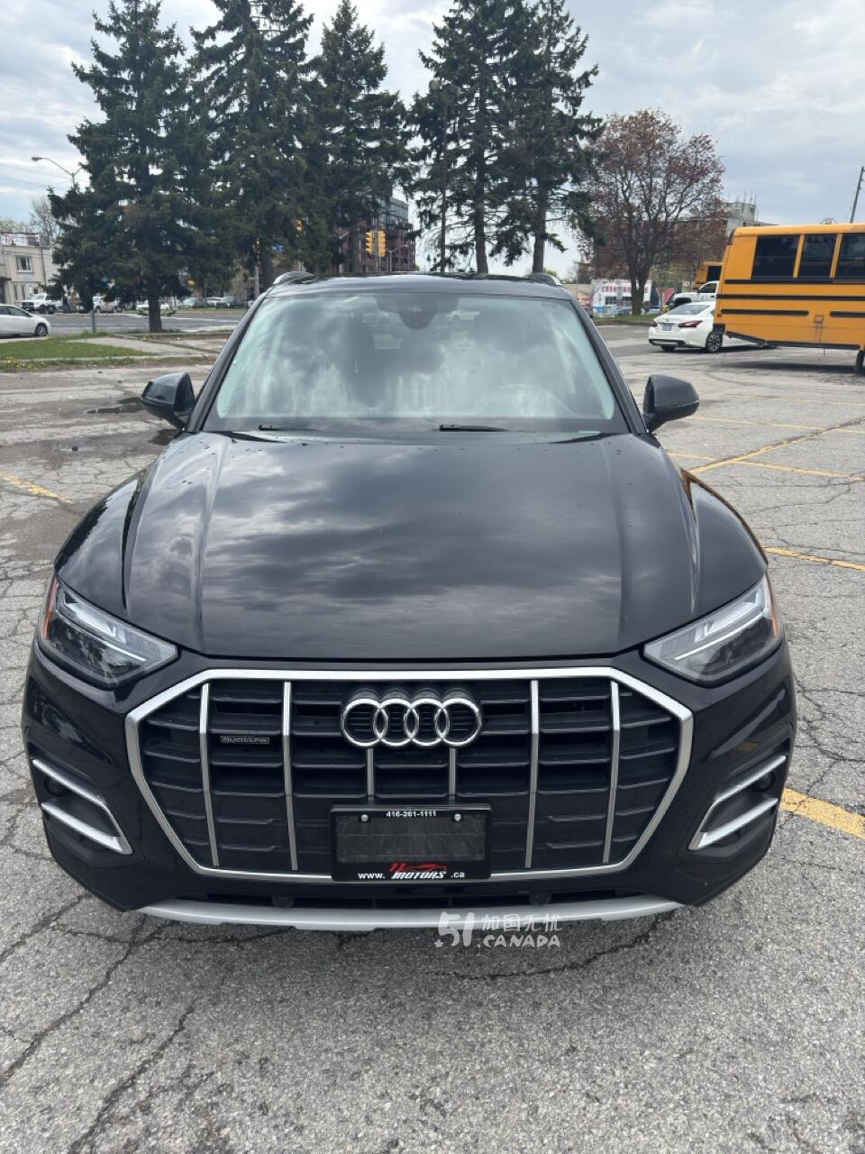 2021 Audi Q5 view 1