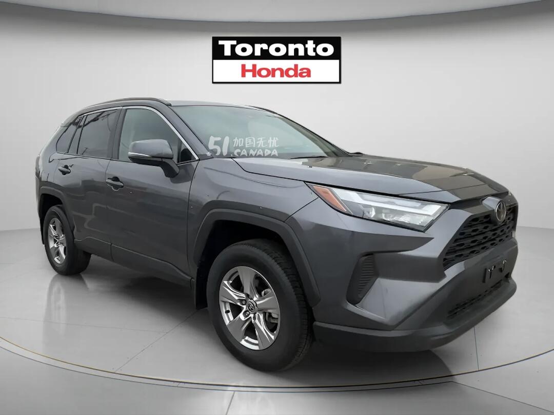 2025 Toyota RAV 4 view 2
