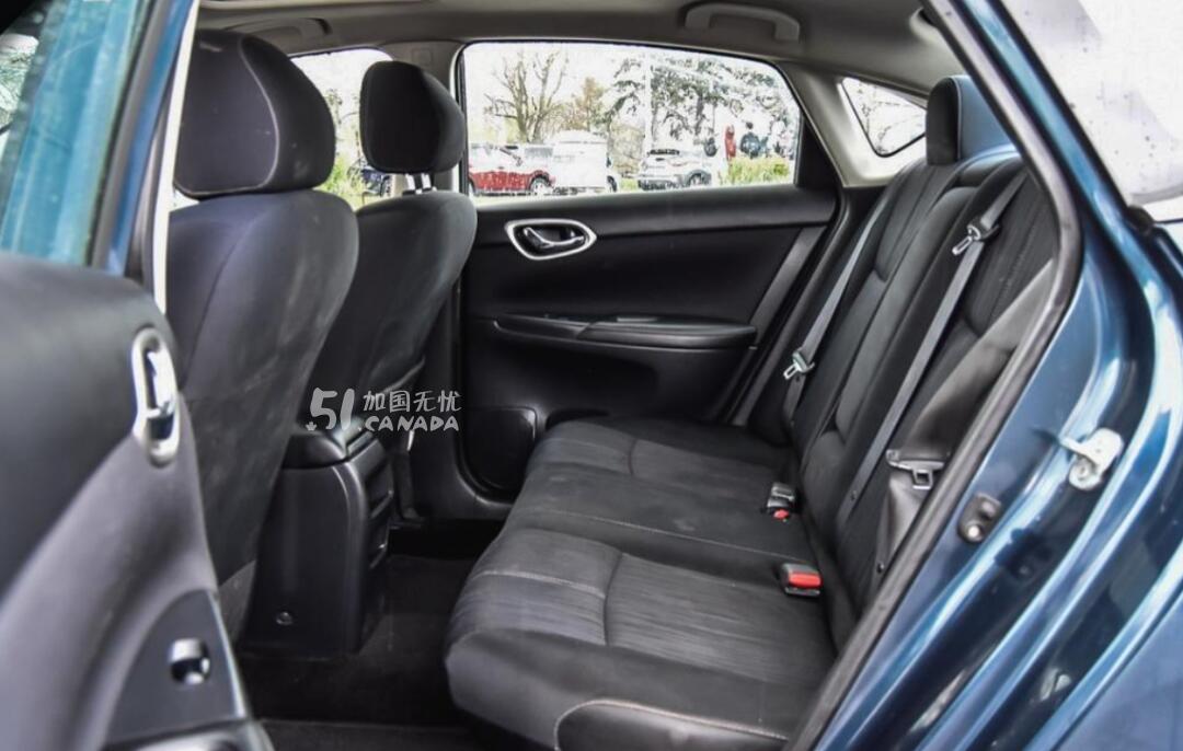2018 Nissan Sentra view 8
