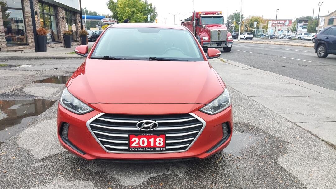 2018 Hyundai Elantra view 2