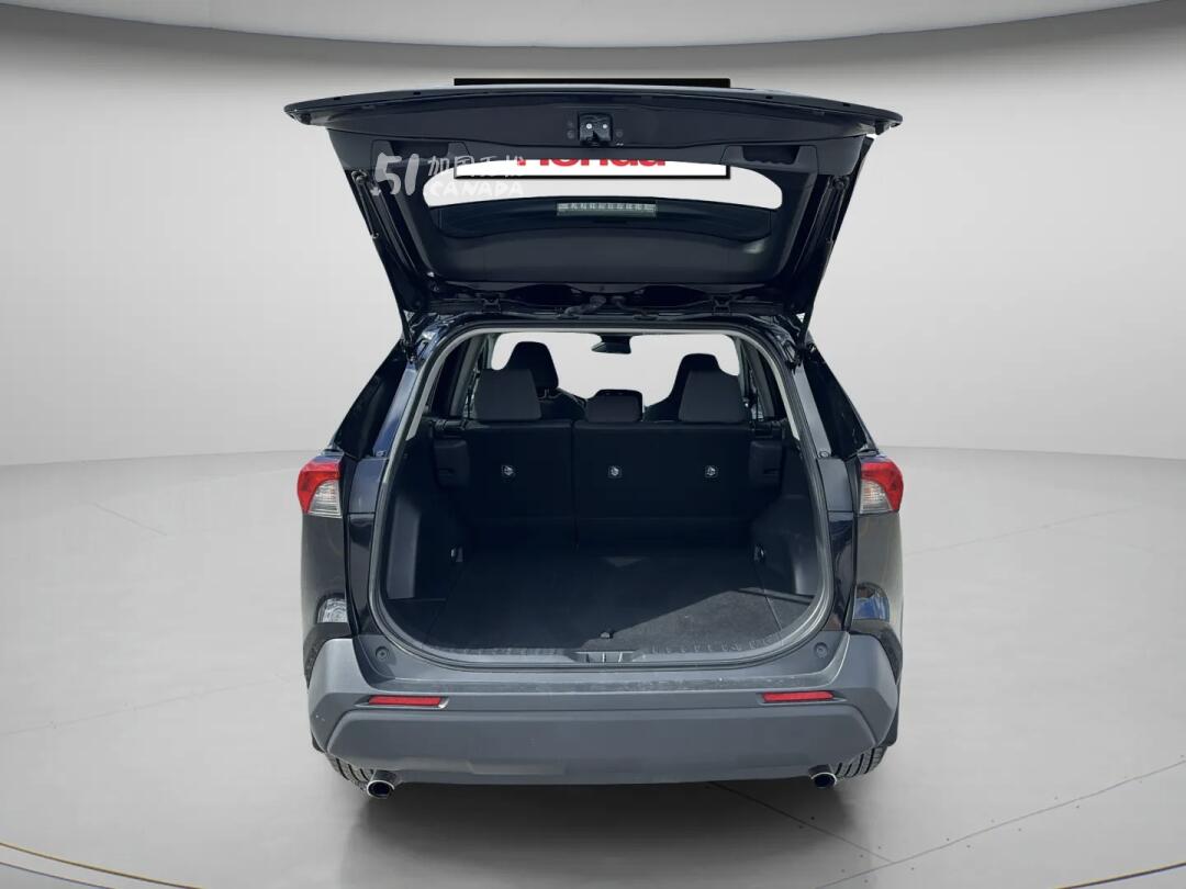 2024 Toyota RAV 4 view 9
