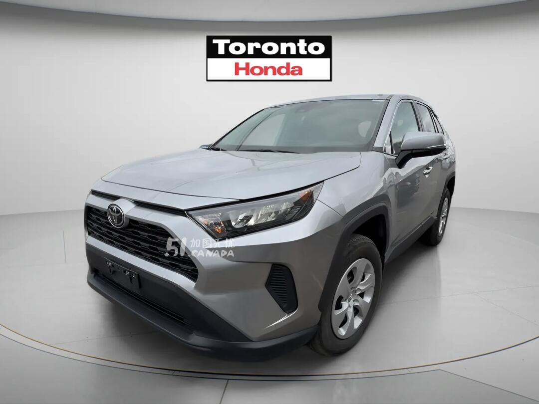 2025 Toyota RAV 4 view 2
