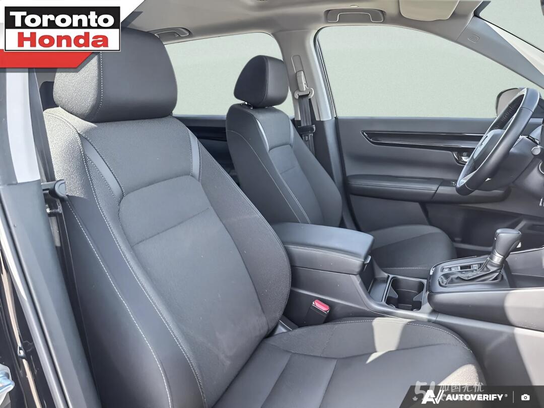 2025 Honda CR-V view 5