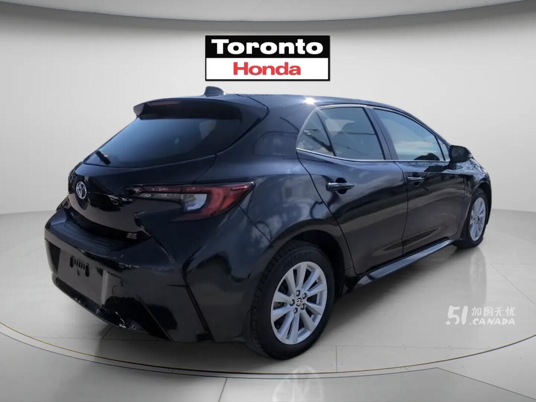 2025 Toyota Corolla view 3