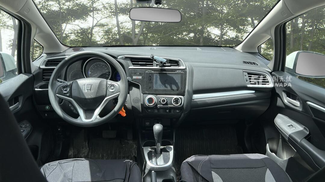 2015 Honda Fit view 5