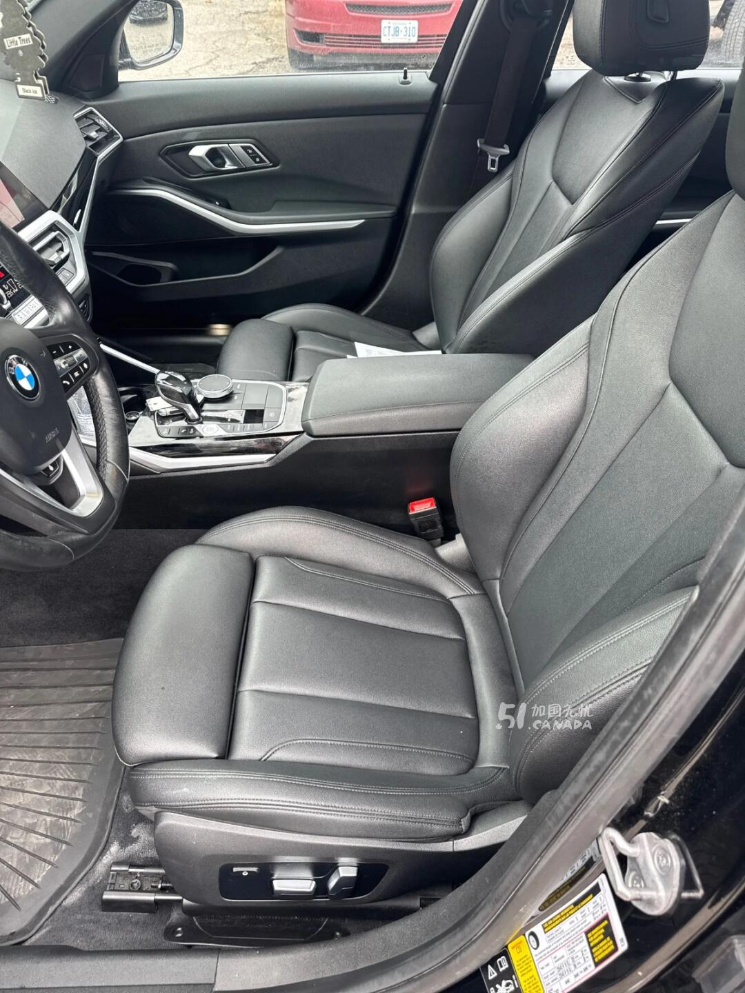 2019 BMW 3 Series view 5