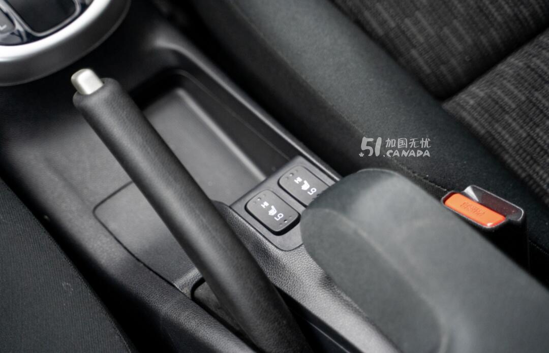 2016 Honda Fit view 3