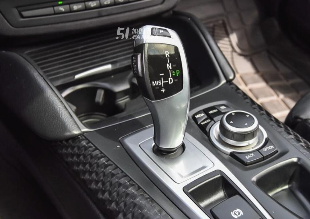 2014 BMW X6 view 8
