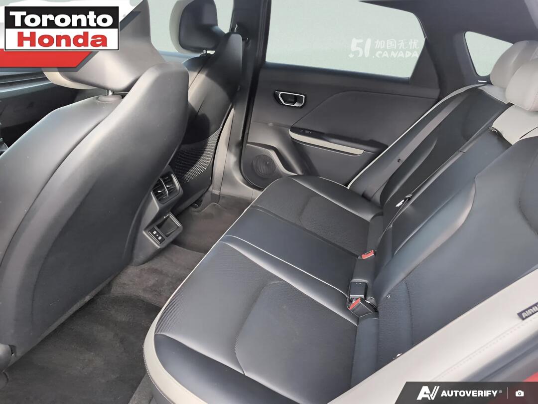 2025 Kia Other view 9