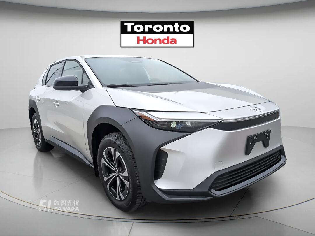 2025 Toyota bZ4X view 2