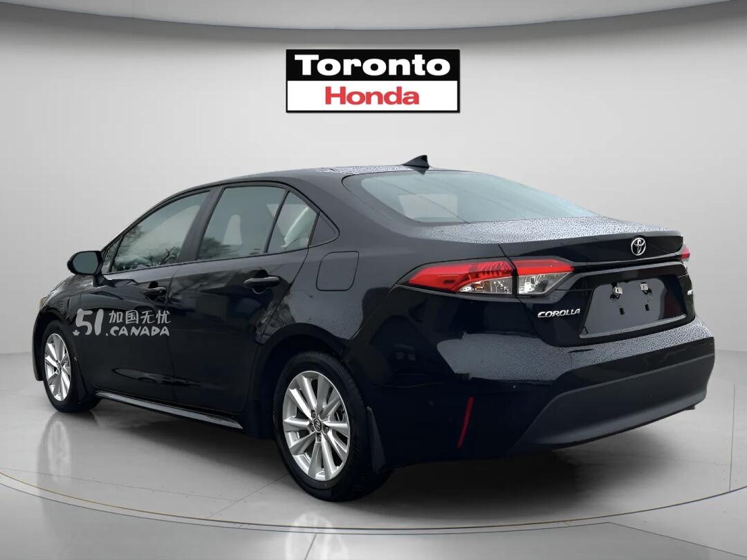 2025 Toyota Corolla view 4