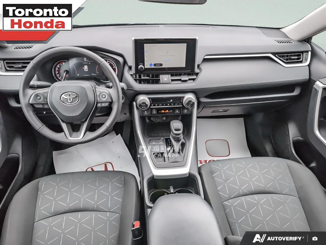 2024 Toyota RAV 4 view 8