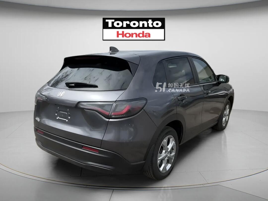 2023 Honda HR-V view 3