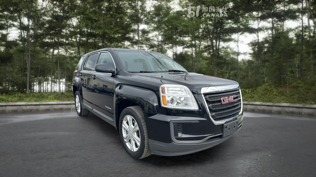 2017 GMC Terrain view 2